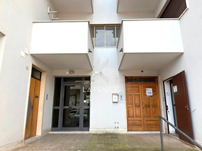 Appartamento con 8 locali in affitto in Via dello Stadio, Martina Franca