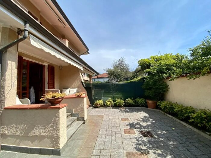 Casa con 7 locali in vendita in a San Giovanni Bosco, Pietrasanta