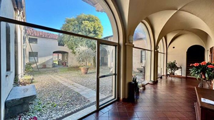 Casa con 6 locali in vendita in Via Giacomo Matteotti, Candelo