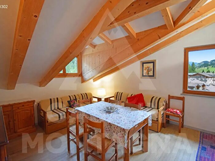 Appartamento quadrilocale in affitto in Piazza Cioch, Soraga