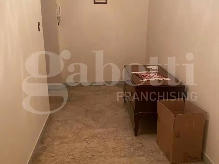 Appartamento con 5 locali in vendita in Via dei Mille, Lamezia Terme