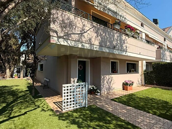 Casa con 6 locali in vendita in Padova
