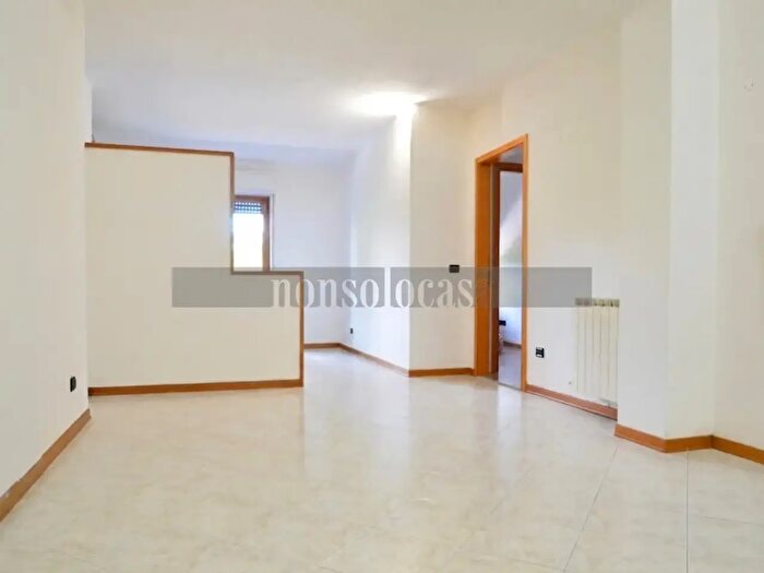 Appartamento trilocale in vendita in Via Giuseppe Lunghi, Perugia