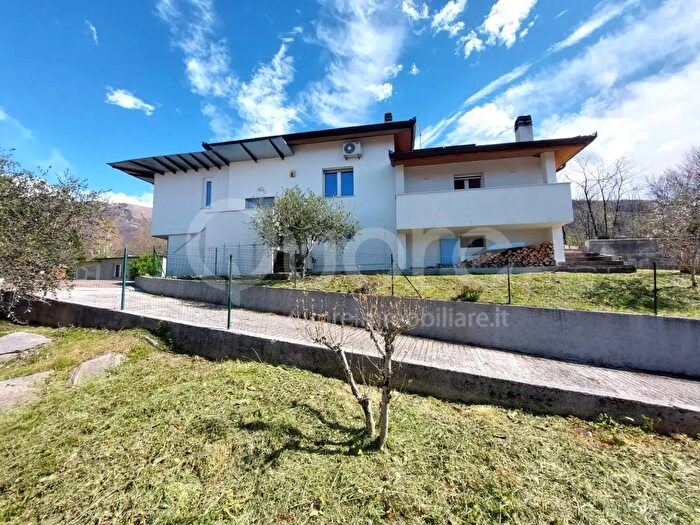 Casa monolocale in vendita in Via Gemona, Artegna