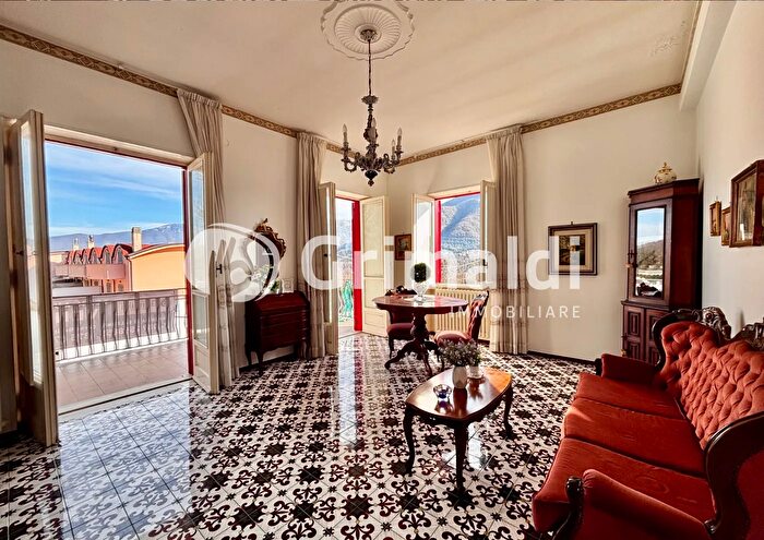 Case in Vendita e in Affitto - 3