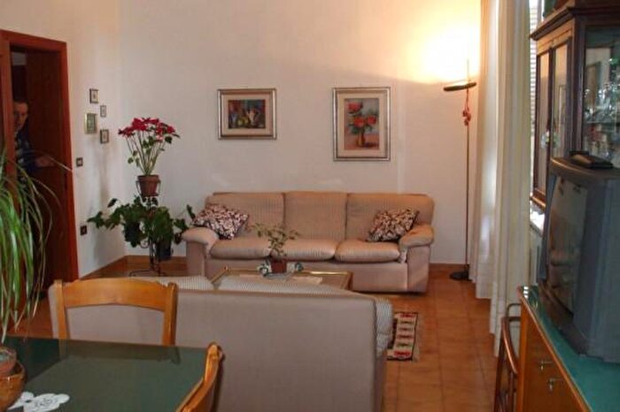 Appartamento con 5 locali in vendita in Viale Felice Cavallotti, Jesi