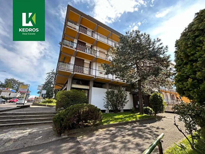 Appartamento trilocale in affitto in Viale Luigi Borri, Varese