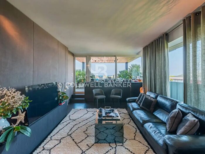 Appartamento con 6 locali in vendita in Viale Emilia, Riccione
