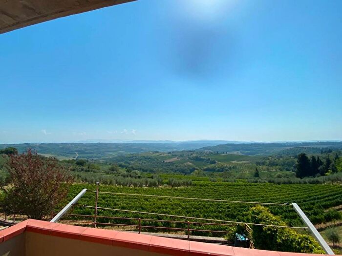 Appartamento trilocale in vendita in Via Giuseppe Romita, Montespertoli