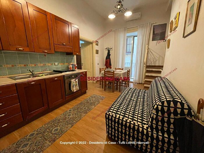 Appartamento trilocale in affitto in Piazza del Duomo, Centro, Cefalù