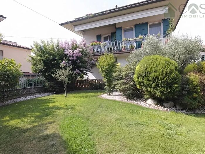 Casa con 6 locali in vendita in Strada di Polegge, Vicenza