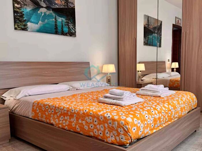 Appartamento trilocale in affitto in Via Vestricio Spurinna, Quadraro, Roma