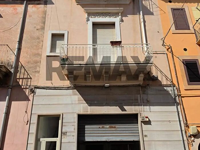 Appartamento con 5 locali in vendita in Via Sant'Anna, Ragusa