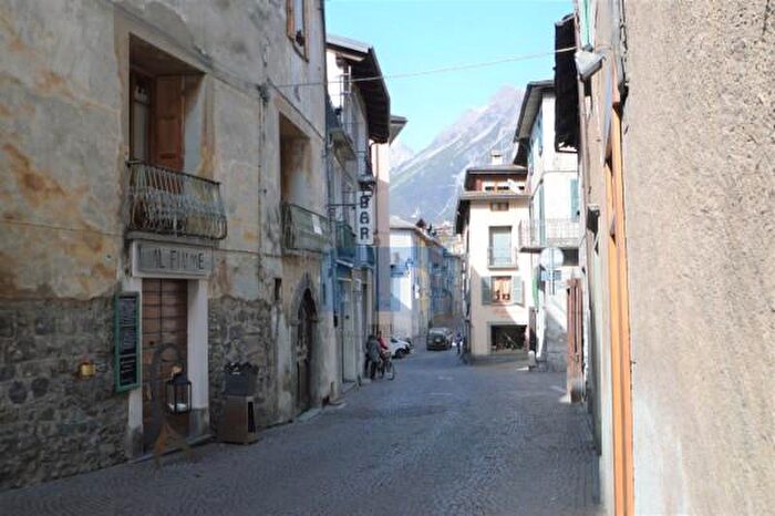 Case in Vendita e in Affitto - 2