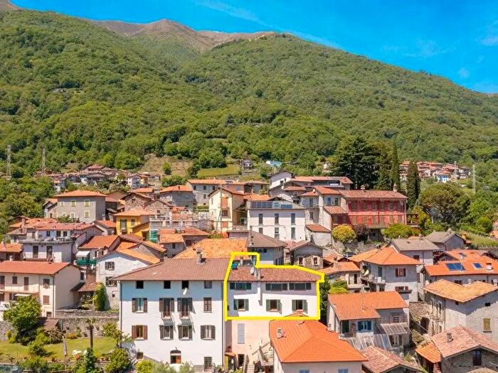 Appartamento con 10 locali in vendita in Cremia