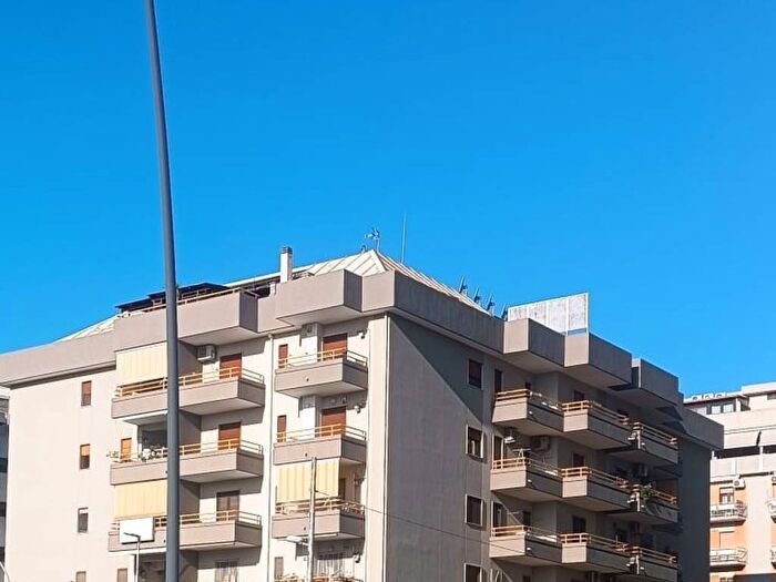 Appartamento con 6 locali in affitto in Via Lazio, Tre Carrare Italia Montegranaro, Taranto