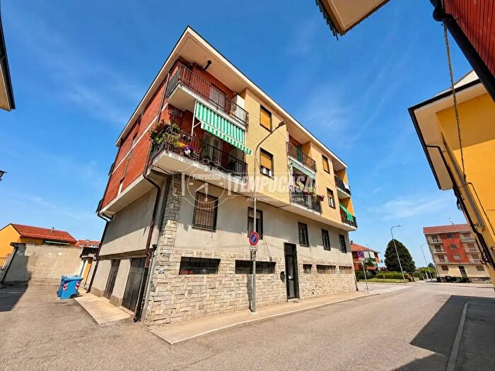 Appartamento quadrilocale in vendita in Via Bersezio Vittorio, Nichelino