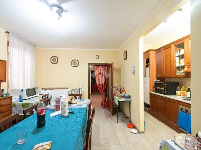 Casa con 6 locali in vendita in Via Ponte Catena, Novi Di Modena