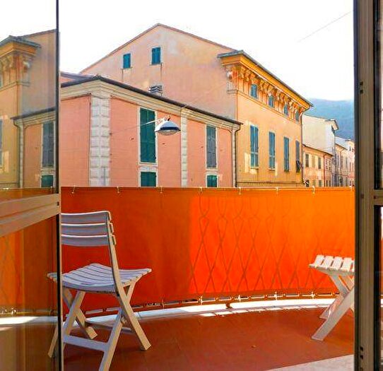 Appartamento quadrilocale in affitto in Via Giuseppe Garibaldi, Centro, Levanto