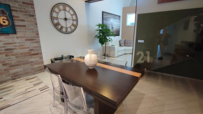 Appartamento trilocale in vendita in Via Pietra dellOva Snc, Catania