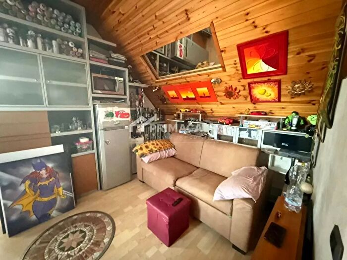 Appartamento monolocale in vendita in Via Lorenteggio, Milano