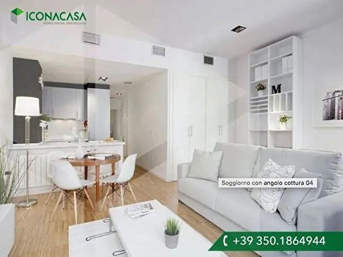 Appartamento trilocale in vendita in Via Edmondo De Amicis, Parabiago