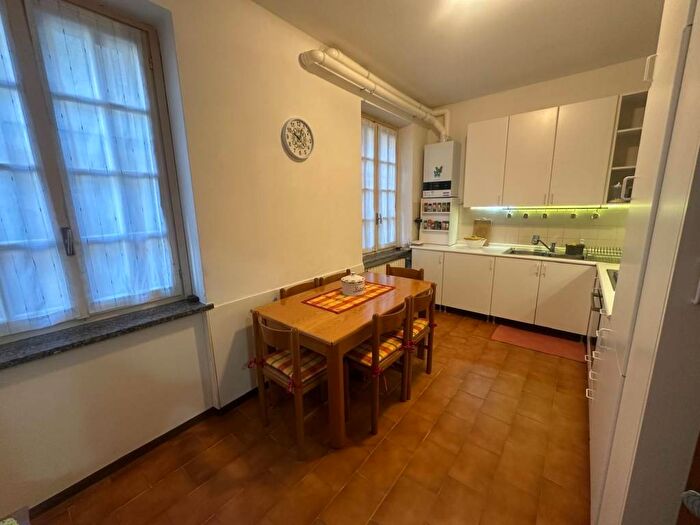 Appartamento bilocale in affitto in Via Castello, Centro, Brenna