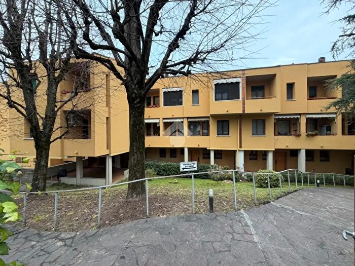 Appartamento trilocale in vendita in Via Fiesso, Castenaso