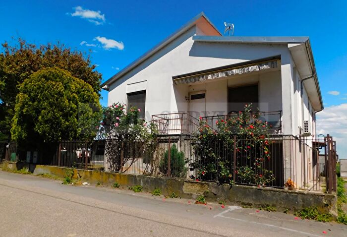 Casa trilocale in vendita in Via Campi N°, Gropello Cairoli