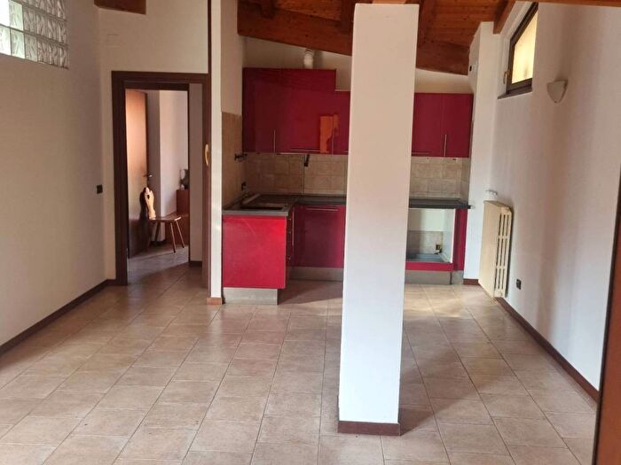 Appartamento bilocale in affitto in Via Novembre, Centro, Paderno Dugnano