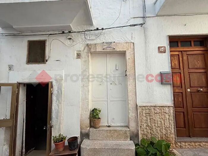 Casa trilocale in vendita in Via Bonasforza, Ostuni