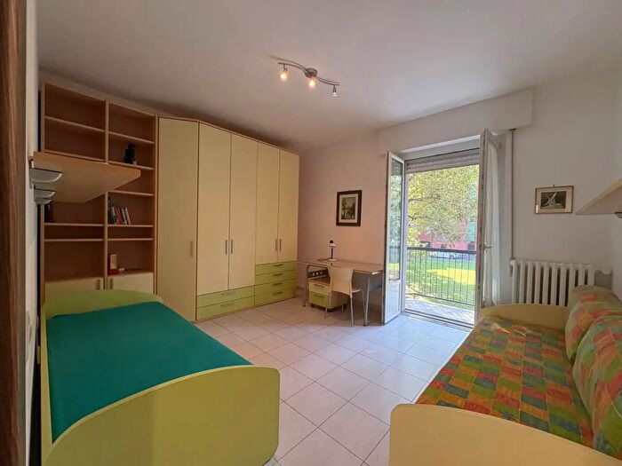Appartamento trilocale in affitto in Via Antonio Giovanola, Milano