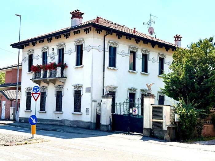 Appartamento trilocale in vendita in Via Matteotti, Peschiera Borromeo