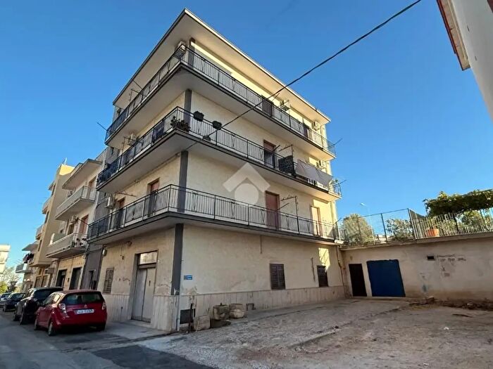 Appartamento quadrilocale in vendita in Via Sacerdote Paolo Lisi, Ceglie Messapica