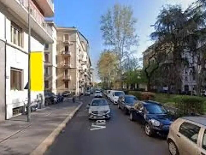 Appartamento trilocale in affitto in Via Domenico Cimarosa, Milano