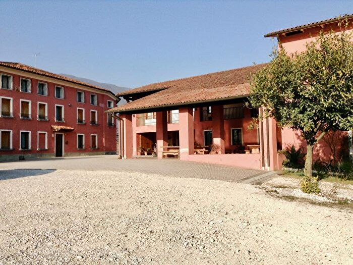 Casa con 6 locali in vendita in Marostica