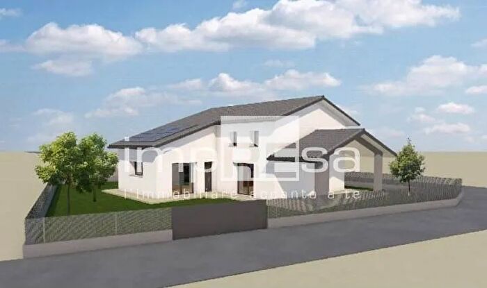 Casa con 6 locali in vendita in Via Belgiardino, Povegliano