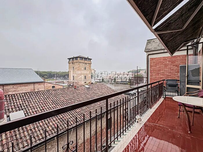 Appartamento trilocale in vendita in Via Bertoni, Cervia