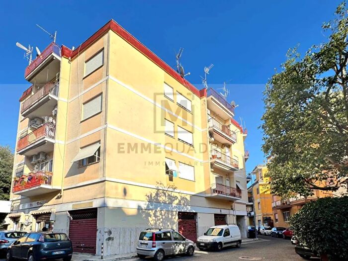 Appartamento trilocale in vendita in Via Fosse Ardeatine, Terracina