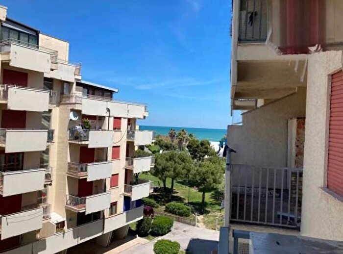 Appartamento con 6 locali in vendita in Via Pietro Nenni, Fermo