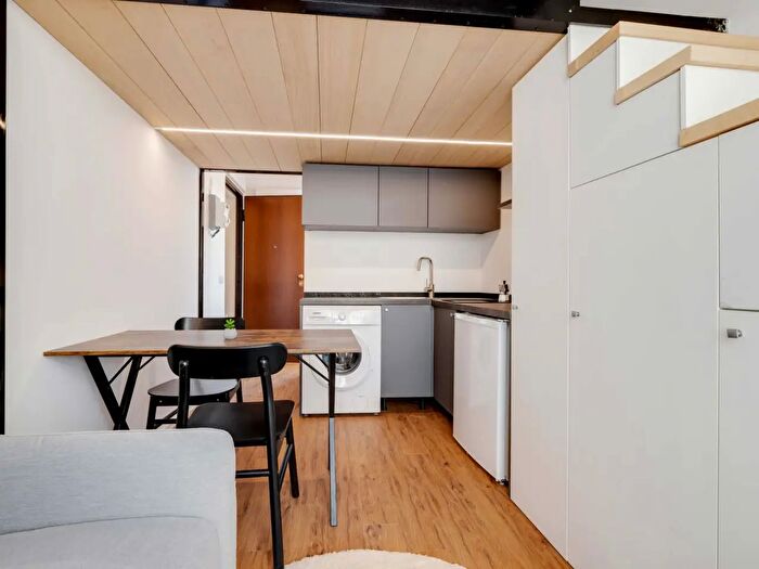 Appartamento monolocale in affitto in Corso Genova, Milano