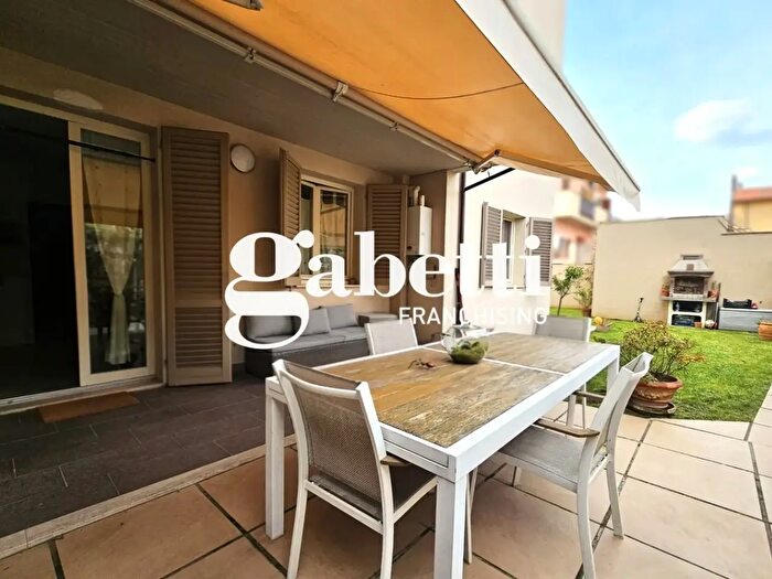 Appartamento bilocale in vendita in Via Le Sodole, Lastra A Signa