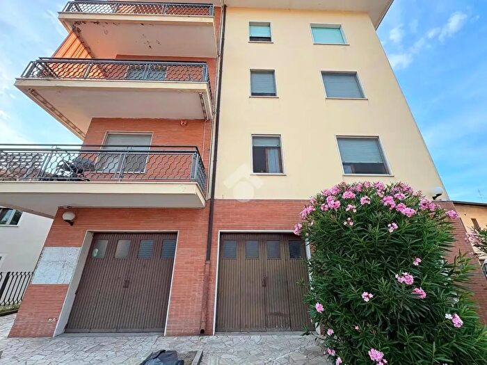 Appartamento trilocale in vendita in Viale Lenin, Suzzara