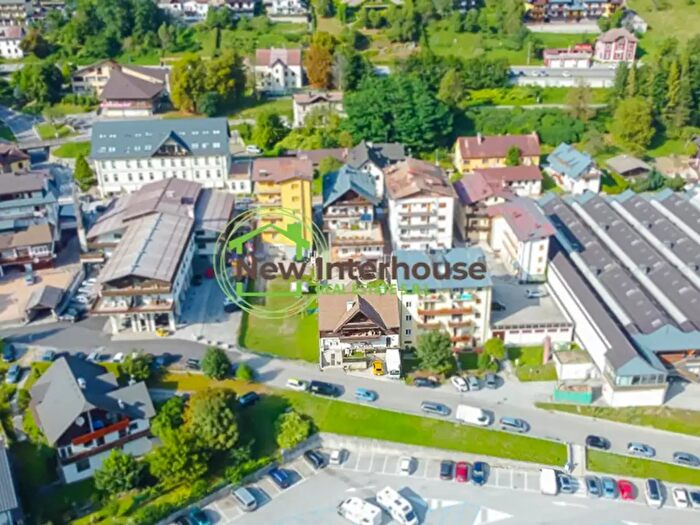 Appartamento con 10 locali in vendita in Piazza Mercato, Tarvisio