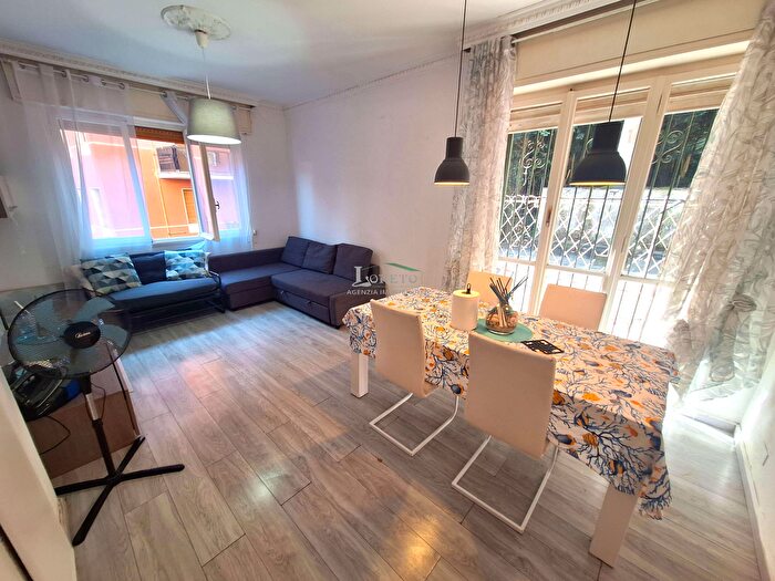 Appartamento quadrilocale in vendita in Via Privata Caravelle, Rapallo