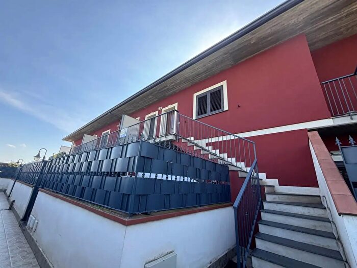 Appartamento trilocale in vendita in Gravina Di Catania