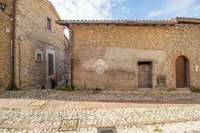 Casa bilocale in vendita in Via XX Settembre, Petrella Salto