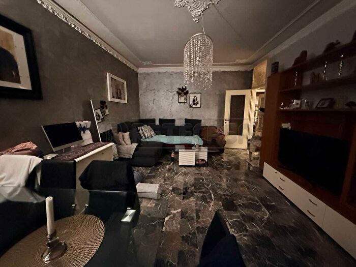 Appartamento con 5 locali in vendita in Zona Valle, Montecchio Maggiore