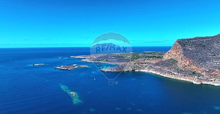 Appartamento con 5 locali in vendita in Favignana