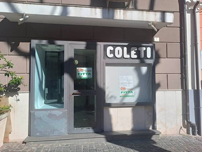 Casa bilocale in affitto in Piazza Duomo, Centro Storico Corso Trieste, Caserta